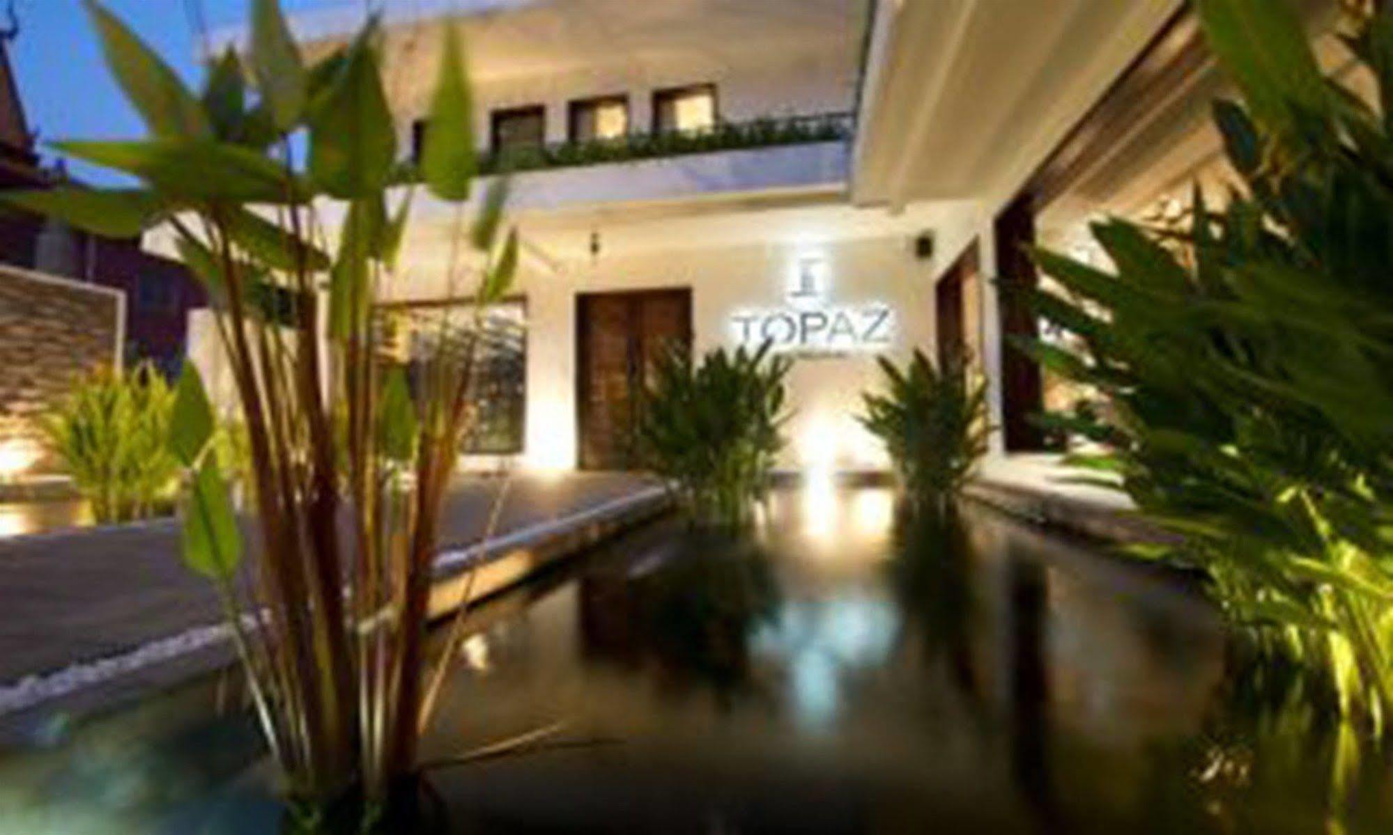 Arunreas Hotel Phnom Penh Exterior photo